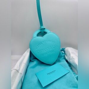 Tiffany & Co. Tiffany blue leather Heart-Shaped rtt wristlet Bag